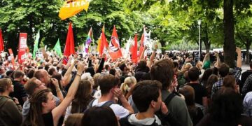 デモなどの参加について