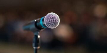 命を懸ける人々